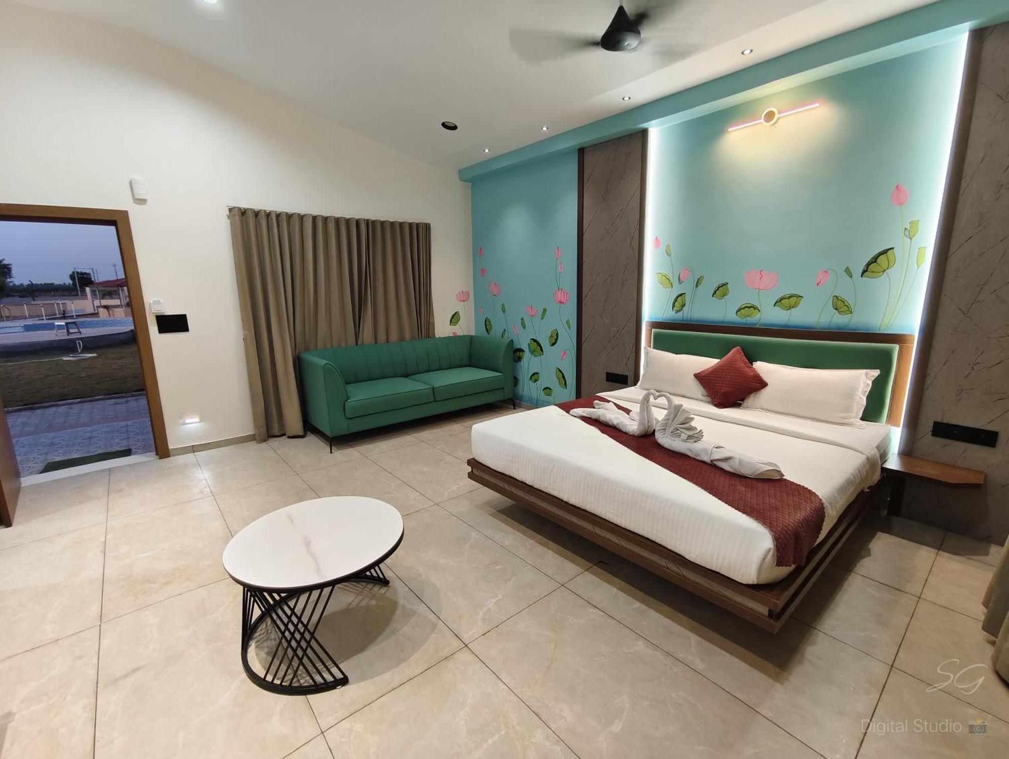 Shree Jalaram Resort Kodae ภายนอก รูปภาพ